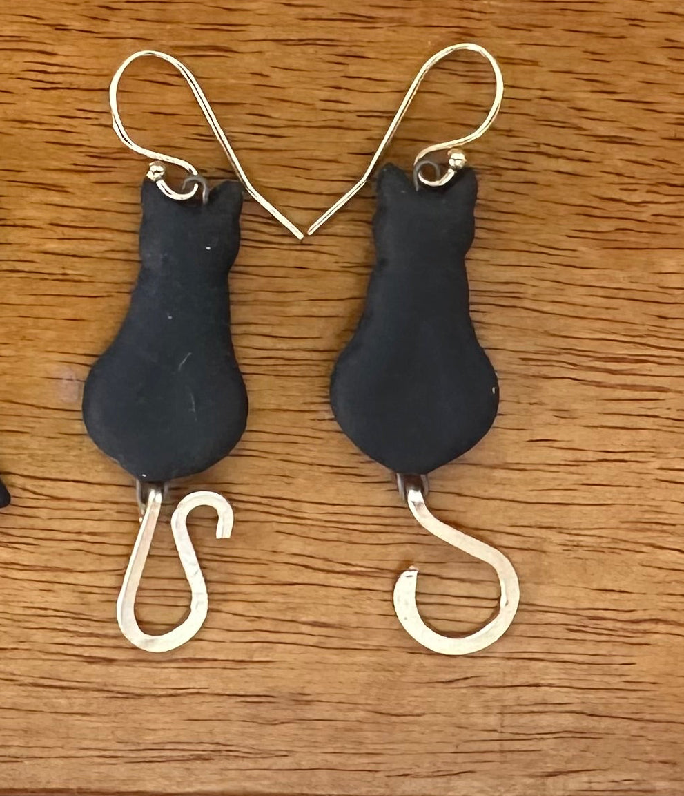 Dangly cat earrings