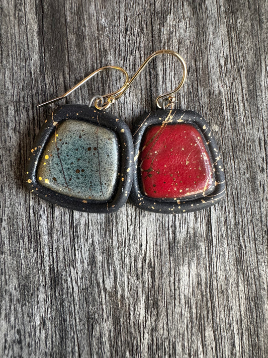 Black Porcelain Earrings: Christmas Trapezoids with gold