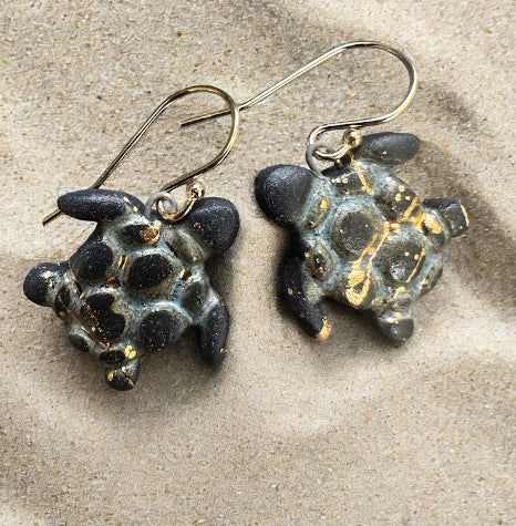 Black Porcelain Earrings: Honus with gold